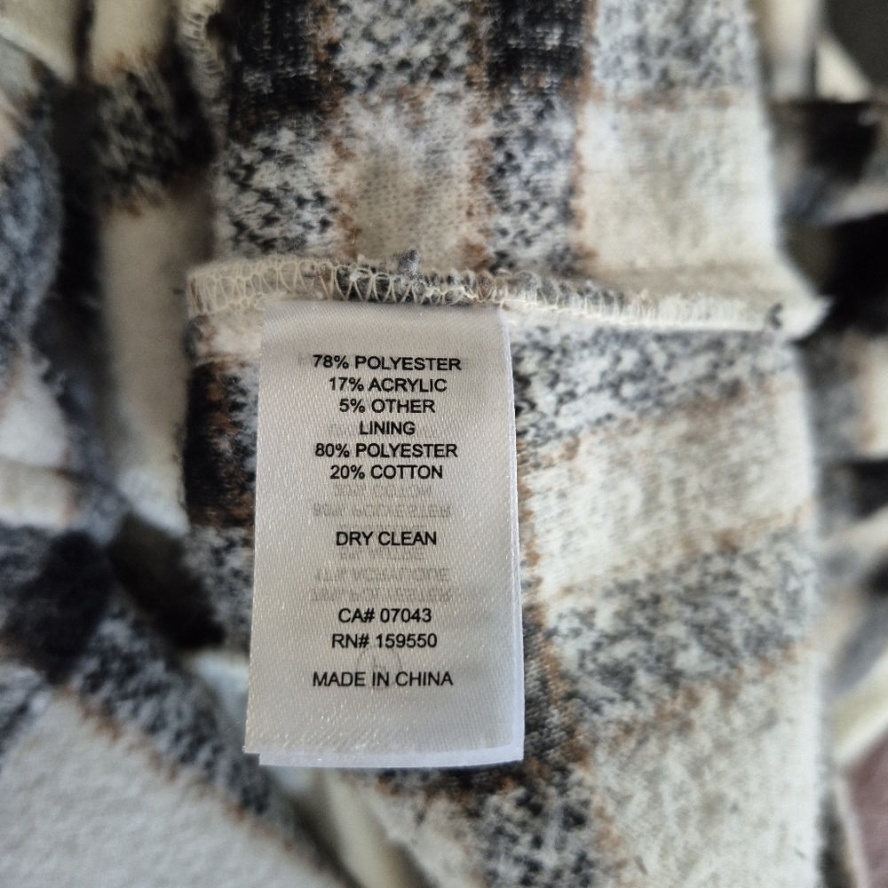 Joie So Soft Plaid Button Up Shacket Medium - Picture 6 of 11